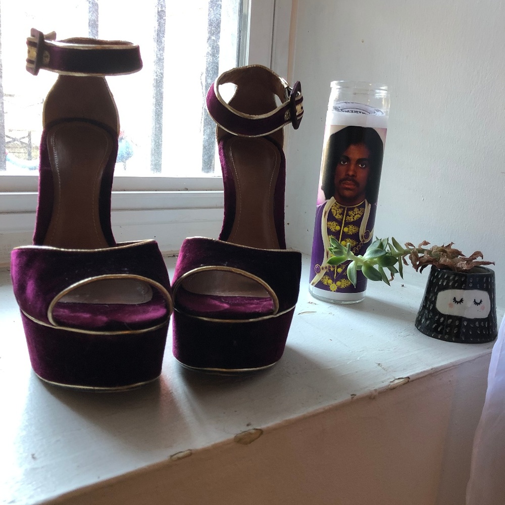 Shutz Platform Velvet Sandal